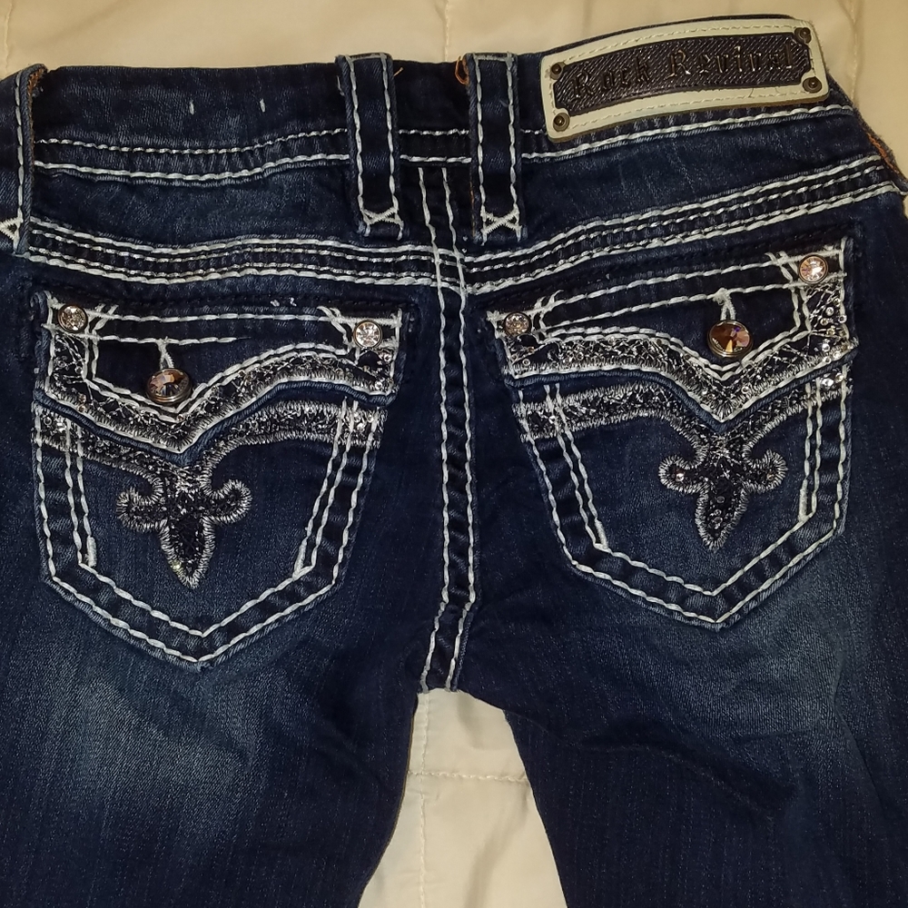 Rock revival Jean's